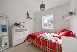 Bedroom- click for photo gallery